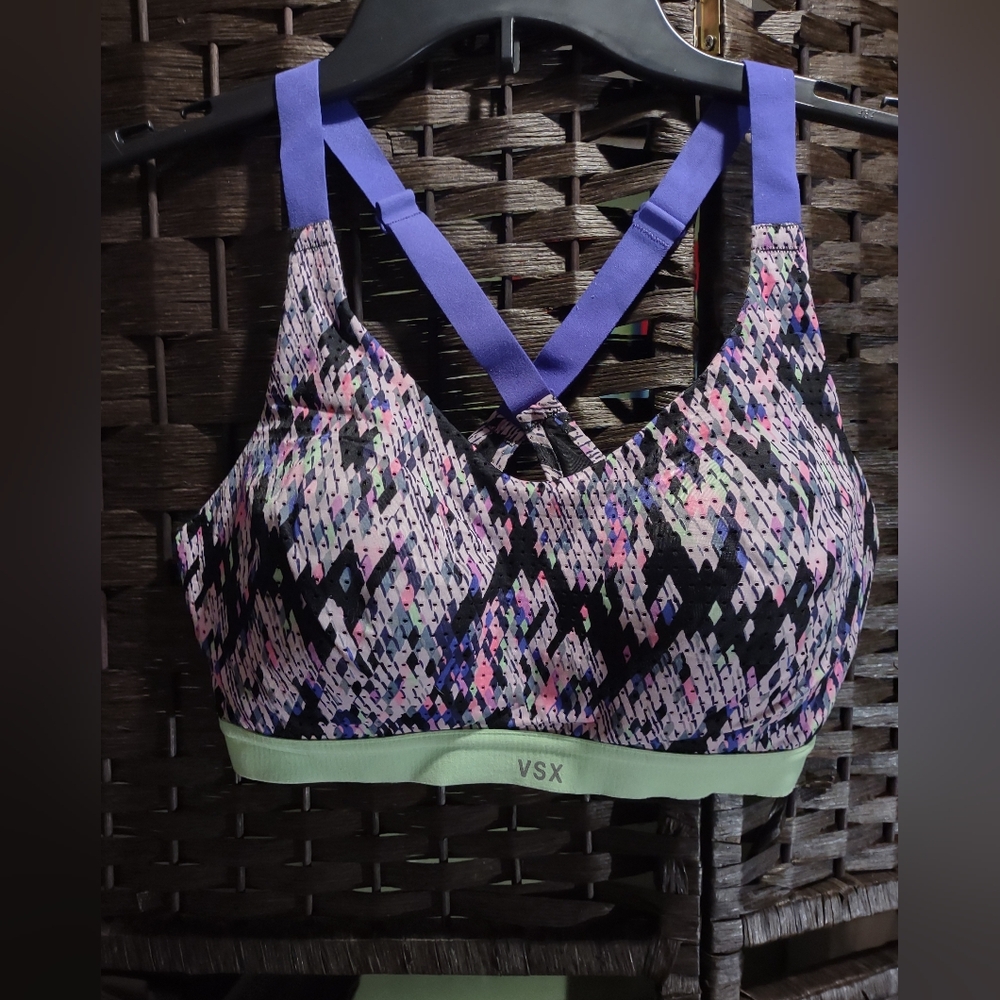 VSX Victoria's Secret Sports Bra 32D